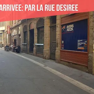https://bnbgnes-le-dsir-hyper-centre-ville-metro-htel-de-ville-1-mn.hotels-rhonealpes.com