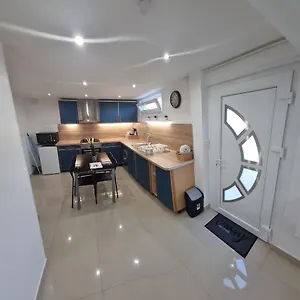 https://studio-arena-groupama-stadium-lyon.hotels-rhonealpes.com